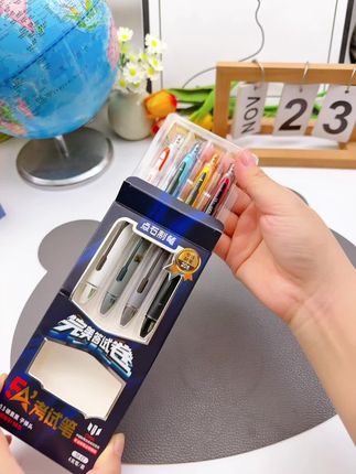 按动静音,三角笔握,速干防水,新学期给孩子选择这款#中性笔 准没错#文具#笔#黑色中性笔