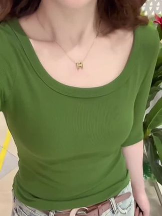 #上热门 #好物推荐🔥 #时尚洋气百搭 #美出高级感 #气质这一块拿捏死死的