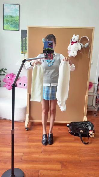 平板泡泡袜也可以选择带脚的和不带脚的袜套版本啦 #泡泡袜 #堆堆袜正确穿法 #堆堆袜套 #泡泡袜推荐 #泡泡袜穿搭