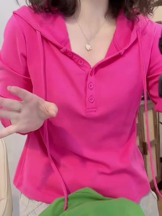 蓝卡缇2025(秋冬款)文艺范简约打底连帽长袖T恤显瘦休闲宽松百搭#宽松版型 #秋冬穿搭 #休闲减龄穿搭