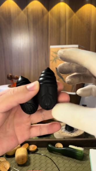 蚕蛹手把件怎么选择?#传统工艺传承#手工打造 #文玩发烧友 #蚕蛹手把件 #手艺人