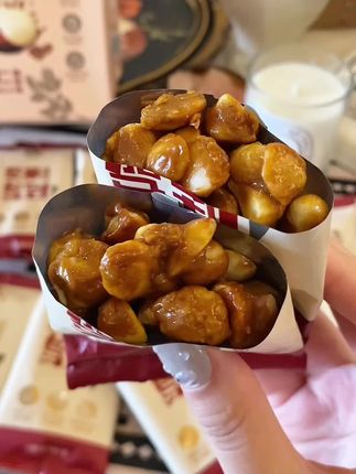 去壳的夏威夷果吃起来真的好爽 还是咖啡味的 #追剧必备零食 #良一夏威夷果仁 #咖啡控#超品#懒人必备