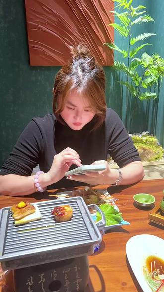 #母婴好物 #纸尿裤 #拉拉裤 #尿不湿 #尿布惜 来自田田的偷拍视角,明天播完又开始进入摆烂阶段了(实际真的是涨价扛不住)尿不湿没囤货的真的明天要来了!!!