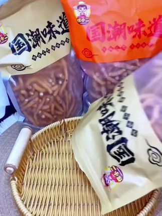 国潮味道米果条,儿时的记忆#果条 #零食 #追剧小零食 #追太香了#酥酥脆脆