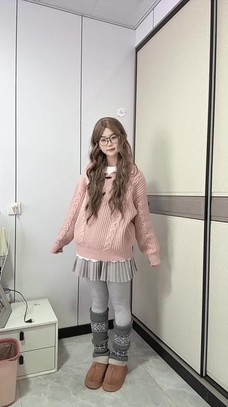 💕粉粉的毛衣也太适合甜妹啦#今天穿什么 #粉色系 #穿搭 #毛衣 #穿搭分享