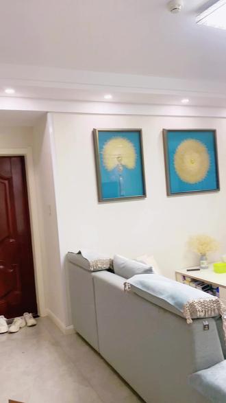 来“欢迎光临,先生请上座”#创作者中心 #创作灵感 #客厅爆改 #卡座沙发 #沙发拍照