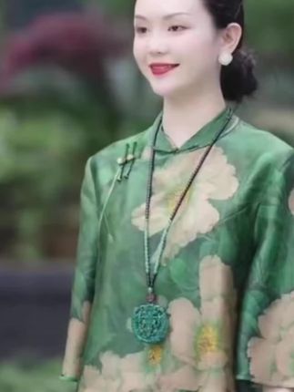 中式国风香云缎面牡丹印花七分袖短外套2025春夏新款傣味上衣#原创视频 #优雅气质 #国风新时尚