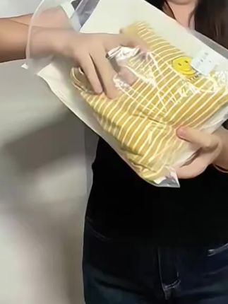 秋冬给娃囤内衣就盯这款,条纹中高领,打底家具穿都适合 #儿童秋衣秋裤推荐#宝宝中高领内衣#秋冬宝宝穿搭