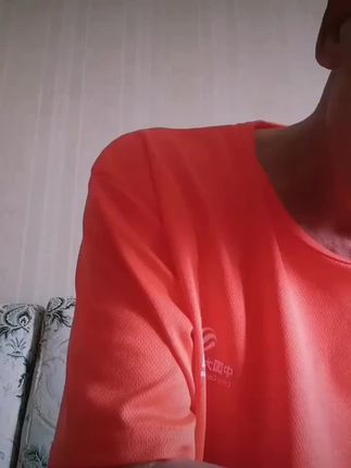 想开点吧?吃点喝点!比什么都好!
