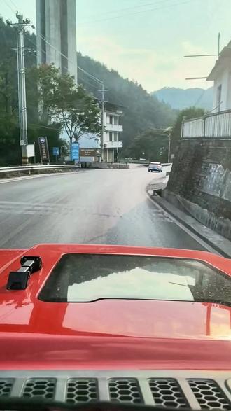 #我的爱车 #文明驾驶文明出行
这歌有点上头