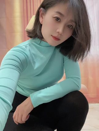 练瑜伽一半是生活,一半是感悟,也是身心不断和解的过程 #正常穿搭无不良价值观导向 #正常瑜伽动作无不良引导