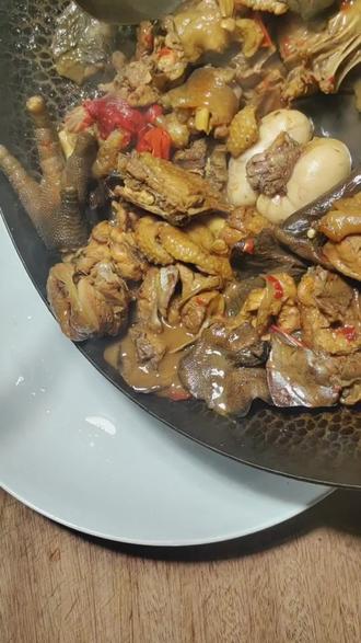 小鸡炖蛾子菇~#家常饭菜