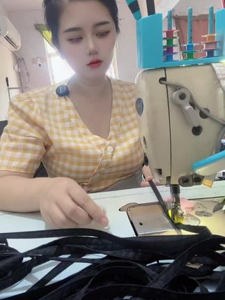 陶到宝了,这个梭壳居然𣎴停车跑都𣎴烫手,蛮好用而且又不贵,同行们有需要可以拍起来哟#缝纫日常 #梭壳