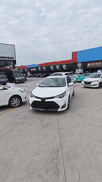 新到一台2018年上牌丰田雷凌1.2T自动挡带天窗,美女姐姐二手车,内饰还是很漂亮的,全款三万多包过户包上牌#成都二手车 #高性价比二手车推荐 #丰田雷凌 #日系车