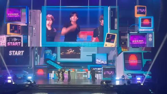 高雄流行音樂中心,TWS韓團演唱會,用K40處理器,500方佳帝户外4.81#LED显示屏 #演唱会现场 #tws