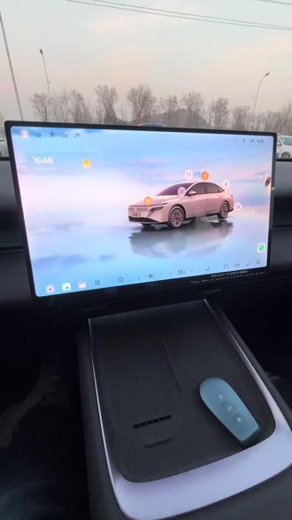 日产N6油箱盖的开启方式#每天一个用车知识 #dou是好车 #用车技巧 #用车小常识 #N6