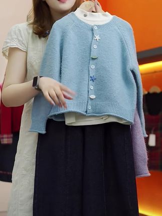 女童针织开衫2025新款春秋洋气圆领公主风贝壳毛衣外穿保暖针织衫#童装分享 #潮童穿搭 #秋季穿搭 #高品质童装#童装搭配