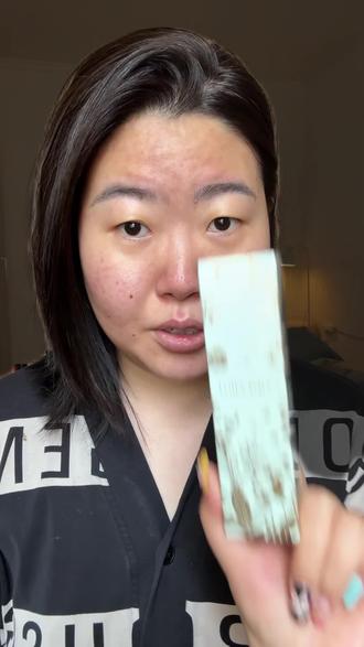 周扬青的小金条粉底液,真实测评,且看且珍惜!#粉底液真实测评 #底妆测评 #瑕疵皮底妆 #混合皮 #痘肌底妆