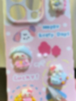 奶油KT公仔支架适用苹果16手机壳iPhone15小米14vivoppo华为p70套@DOU+小助手