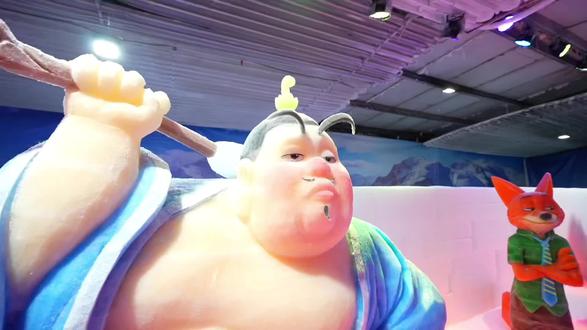 一票畅玩东北雪屋戏雪乐园,冰雕馆,冰雪大滑梯,雪狐狸,冰雪迷宫和50项无动力有动力项目畅玩#张万森贵阳童世界冰雪乐园下雪了