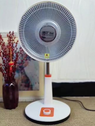 #小太阳取暖器家用节能省电 天气越来越冷了,我给大家推荐一款超实用的小太阳取暖器,两档温度调节,它不仅省电,而且还是摇头款的台式电暖炉,速热炉还带有暗光设计,让你享受温暖的同时也能保护眼睛。无论是放在客厅、卧室还是办公室都非常合适,有了它再也不用担心寒冷的冬天了#冬日温暖好物