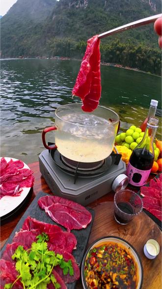 幸福是什么呢 幸福属于知足的人#露营美食#户外露营#方程豹生活美学研究所#清水打边炉#人生感悟