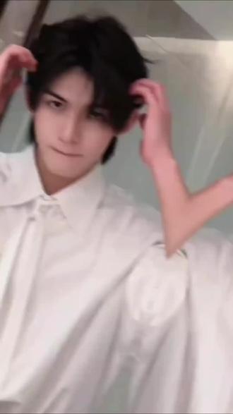 超火的郝熠然动态壁纸来喽 郝熠然云旗动态壁纸#动态壁纸#郝熠然动态壁纸#郝熠然云旗#锁屏壁纸#郝熠然 动态壁纸取图教程 高清动态壁纸 郝熠然云旗合作视频云旗郝熠然同款 我的光芒