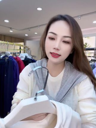 秋冬新款蓄热保暖防风外套 #好物推荐🔥 #减龄穿搭 #谁穿谁好看 #秋冬穿搭 #时尚