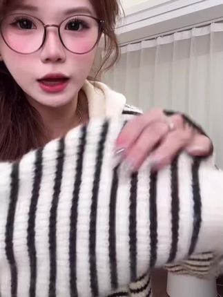 辣妹风挂脖假两件扎染针织衫女秋季套头长袖T恤衫纯欲荡领小上衣#甜辣穿搭 #好物推荐🔥