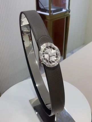 质感的皮革精彩演绎简约的格调,解锁绅士穿搭更多可能#双面可用#专柜品质#男士腰带#送礼推荐