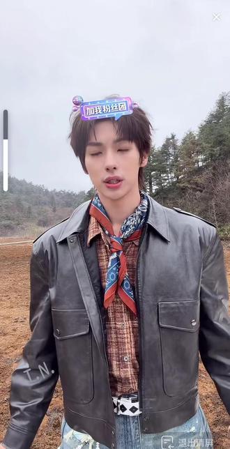 12.16 来晚了
#颜安 #颜安直播 #毋庸置疑 #搞笑 #轨道之外