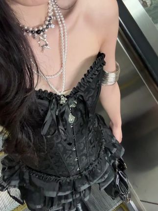 抓住夏天的尾巴辣起来!! #时髦黑客allblack #创作者中心 #创作灵感 #辣妹穿搭 #甜酷