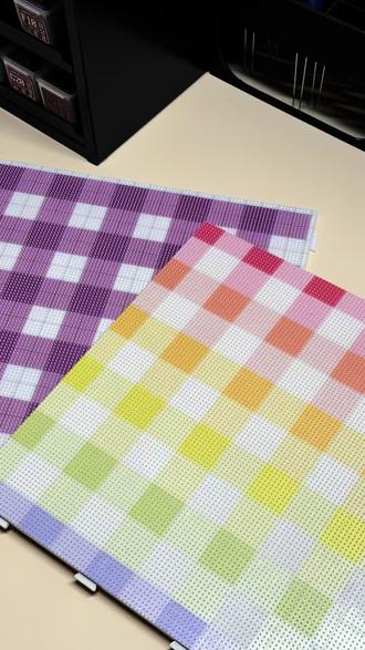 拼豆板测评|5r💰104豆板真的壁垒吗!
刚上了新色 立马入手啦!
开箱测评一下让我好奇好久的5元豆板!
总结一下:
对于价格来说 物超所值 适合学生党
对于玩家来说 还是入九华吧
现在觉得它有点碍事
放哪都占地方🙃
#拼豆 #拼豆板 #拼豆日常 #拼豆图纸