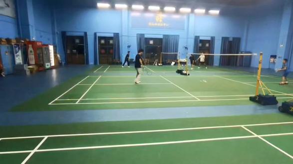 小孩真有力气
#羽毛球#童子功