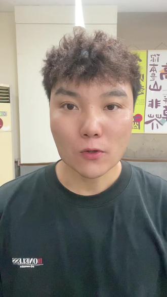 27届是旧单招最后一届!28届全国职教高考啦 四川升学的史诗级大改革即将落地!
2027年是旧单招、旧对口高考的最后一届,到2028年就全面启用职教高考新体系了!
📝中职生:原来的单招和对口高考都取消了,改成统一的800分职教高考,还能考公办本科!志愿数量直接翻倍,上岸机会比以前大很多!
📝普高生:2028年的单招只招普高生,彻底和中职赛道分开,所有免试政策都取消了,大家全凭分数竞争!
考试的分值、题型规则、志愿填报和录取规则全都重新调整了!28届的学生要是还按老方法备考、填志愿,肯定会吃亏滑档的。
想要:18个专业大类对照表+最新考试大纲+2028全新升学规划
#四川单招 #中职单招 #四川职教高考 #中职升学 #真实生活分享计划