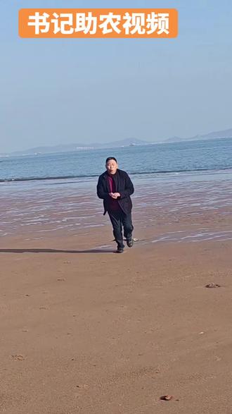 12月31号晚上6点30分港中旅东沙滩上举办庆祝元旦跨年大型烟花秀,欢迎广大市民光临,(免停车费,门票)