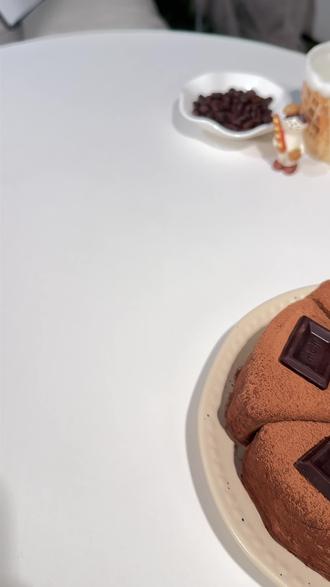 嘴巴子馋到底咋办啊????#麻薯 #巴斯克 #蛋糕 #好吃 #好吃到停不下来