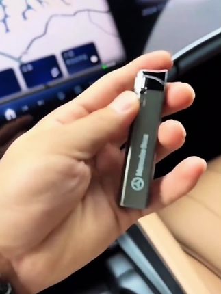 奔驰高档格纹金属蓝焰防风打火机可充气网红时尚精致耐用厂家直销#好物推荐🔥 #好东西一起分享 #礼物#男士必备#打火机