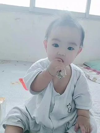 大口吃肉的感觉真好