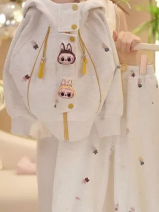 #高品质童装 #甜美穿搭 #拉布布 #套装 #保暖又好看