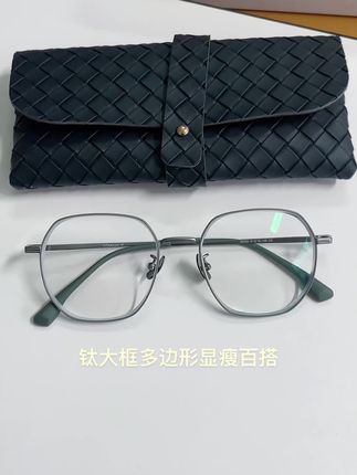 #我和海之蓝的故事 #近视眼镜 #近视变色眼镜 #时尚穿搭 #时尚潮流休闲百搭