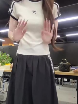 #修身洋气时尚短袖t恤女休闲夏季网红字母印花上衣