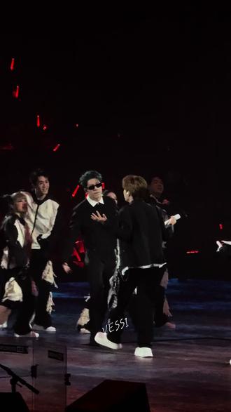 如果时间能倒退、 我一定要叫追一巡的自己把每一场body know都拍下来!!!
#十个勤天 #鹭卓卓沅 #山高鹭沅