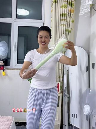 89年的,已经到了需要养生时候,九块九毛九买个经络拍,真的爱了,特别好用,软软弹弹的,拍在身上很舒服,每天睡前拍一拍,特别通透解乏。家里还没有的,真的可以整个,好用!#经络拍