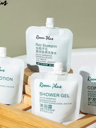 roomplus栀子花香洗发露花萃持久沐浴露护发素身体乳便携旅行装!#roomplus #旅行洗护套装 #出行#栀子花香 #好物