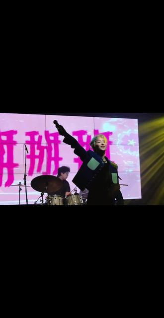《掰掰掰》-黄汐源#掰掰掰#黄汐源 #超级女声 #live现场 #青春回忆 @Rita黄汐源(20生日21北京演出)