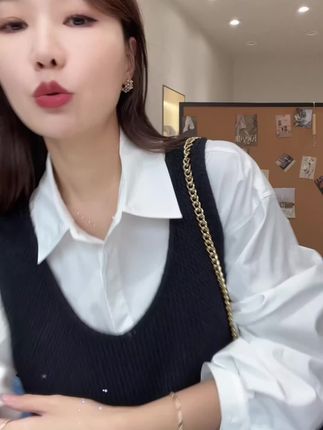 衬衫马甲两件套#春秋新款 #休闲减龄穿搭 #气质穿搭