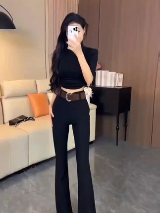 #裤子穿搭 ,喇叭裤,显高显瘦显腿长