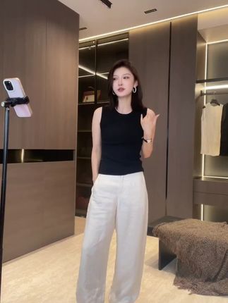 【LUMIEN 新品】基础百搭天丝羊毛短T恤 #小众设计感女装轻奢别致 #谁穿谁好看 #精致女人必备 #每日穿搭推荐 #简约搭配气质无袖针织衫