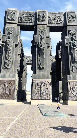 “真正的世界 不在书和地图里 它在外面” #旅行大玩家 #旅行推荐官 #奇幻自然景观#探索未知的旅行目的地#世界奇景#自然人文#巨石阵